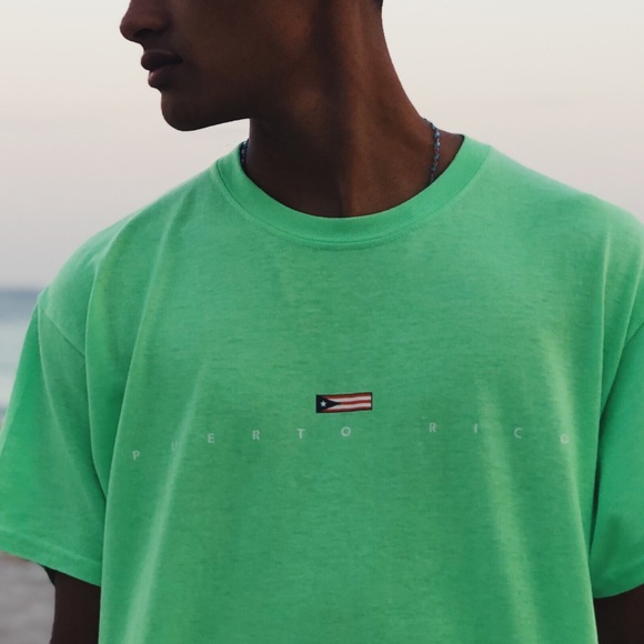 Meet your Posher, Javier - Picture 1 of 1